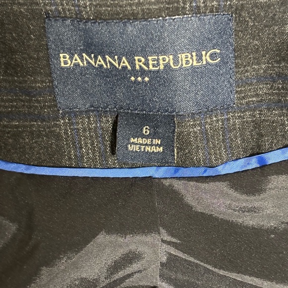 Banana Republic Charcoal Grey Plaid Skirt Suit - Blazer & Fluted Skirt Set Sz 6 - Picture 10 of 12